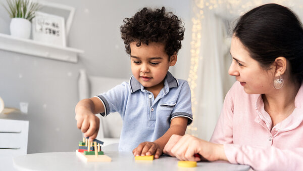 Physiotherapeutische Behandlung mit Kind – Blankoverordnung Physiotherapie 2024 mit Ampelsystem und Befundbogen