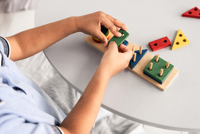 Logopädische Frühförderung bei Kindern – motorisches Lernspiel zur Unterstützung der Sprach- und Entwicklungsförderung