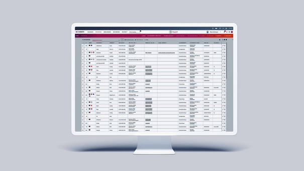 Übersichtliche Patientenverwaltung in der NOVENTI Ora Software mit Kontaktdaten und Krankenkasseninfo.