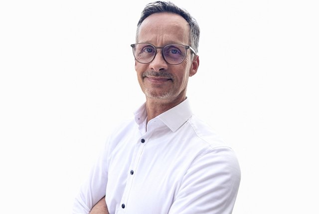 Portrait von Gregror Stückl Bereichsleiter Produktmanagement Gesundheitsfachberufe